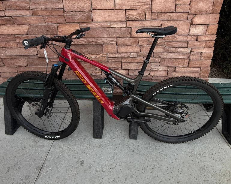 Used Rocky Mountain Instinct Powerplay C70 Shimano 2023 2023 Mountainbike, Red, 29 — image 2 of 18