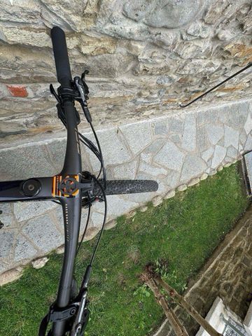 Brugt Trek Supercaliber 9.8 XT Gen 1 2022 2022 Mountainbike — billede 10 af 11