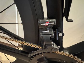 Used Pinarello Dogma F8 Campagnolo Super Record EPS 2018 Road & Gravel, Black — image 10 of 24