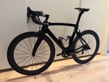 Used Pinarello Dogma F8 Campagnolo Super Record EPS 2018 Road & Gravel, Black — image 23 of 24