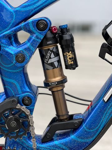 Brugt Trek Slash 9.9 XTR Gen 6 2024 2024 Mountainbike — billede 5 af 8