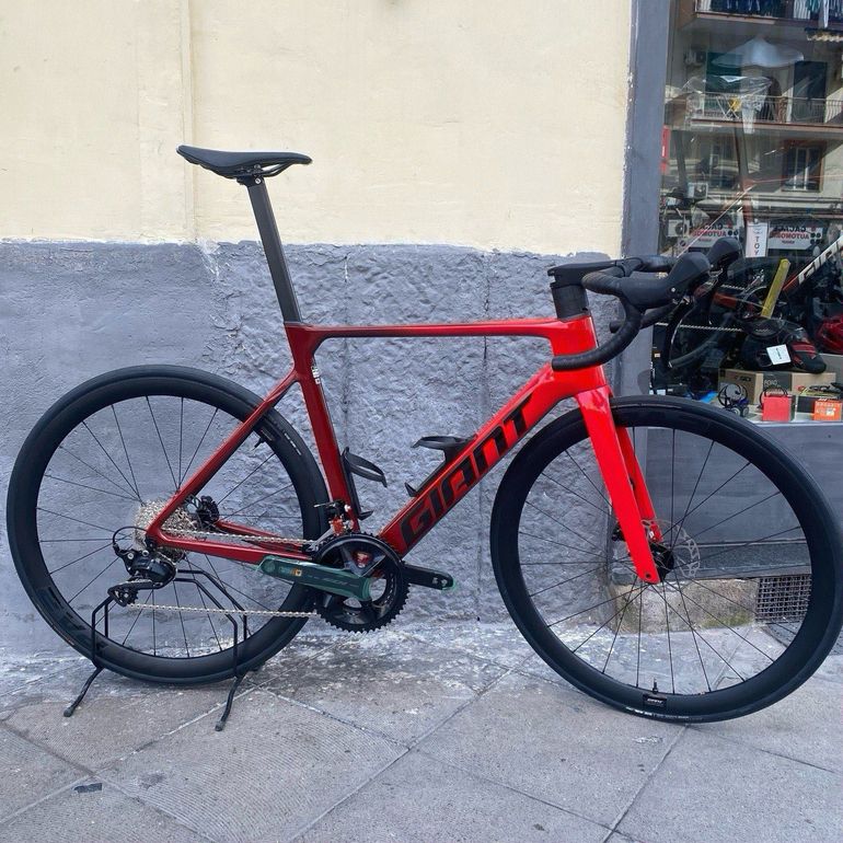 Used Giant Propel Advanced 2 2024 2024 Road & Gravel — image 1 of 8