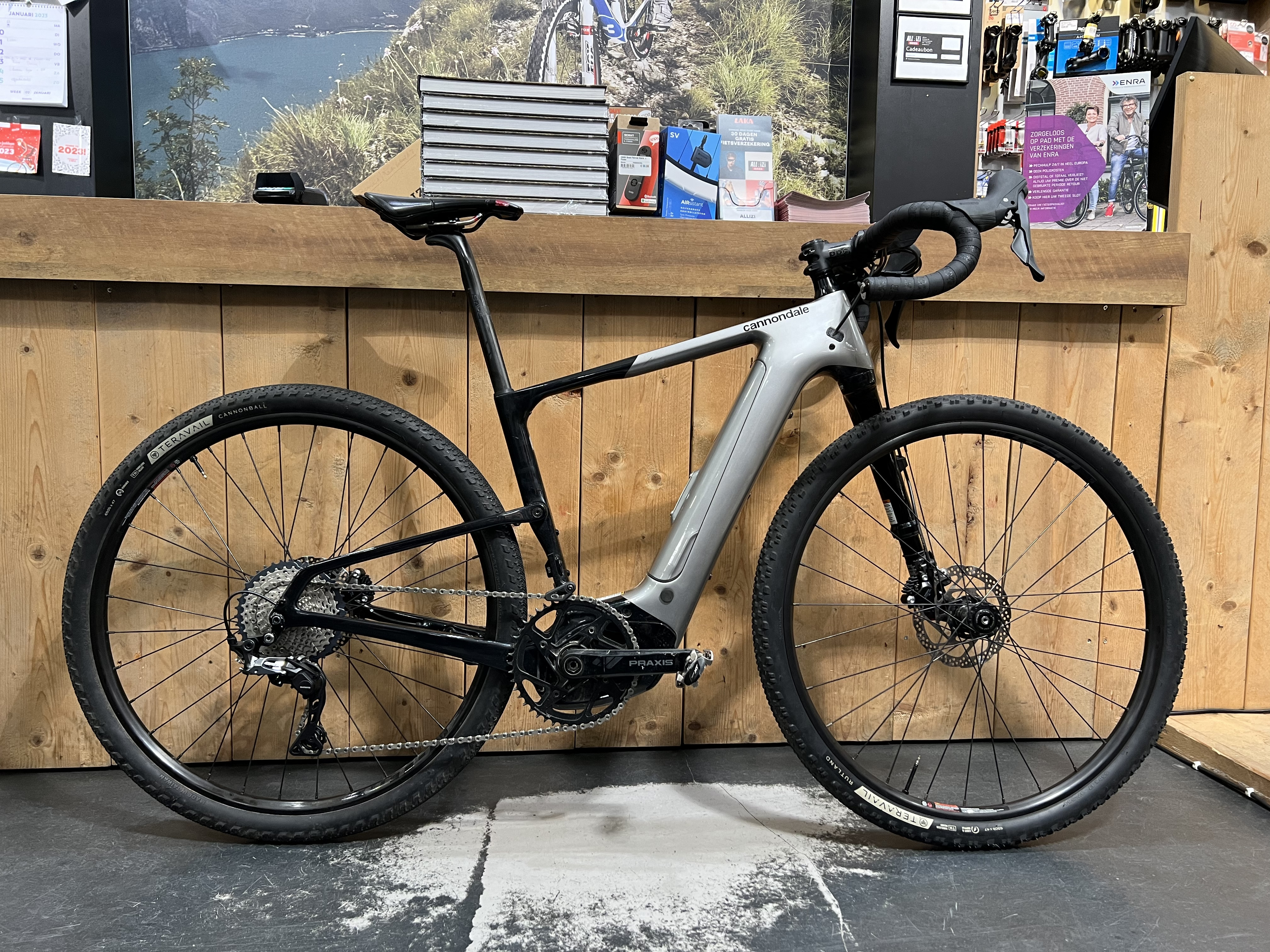 Cannondale topstone neo discount carbon