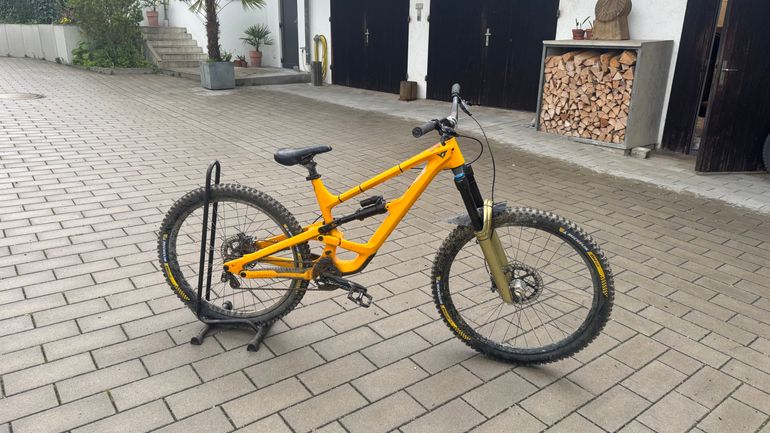 Used YT Industries Capra CORE 3 29 2022 2022 Mountainbike, Orange — image 13 of 14