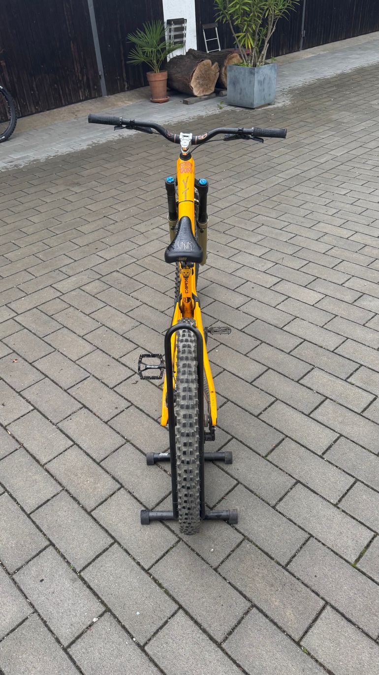Used YT Industries Capra CORE 3 29 2022 2022 Mountainbike, Orange — image 10 of 14