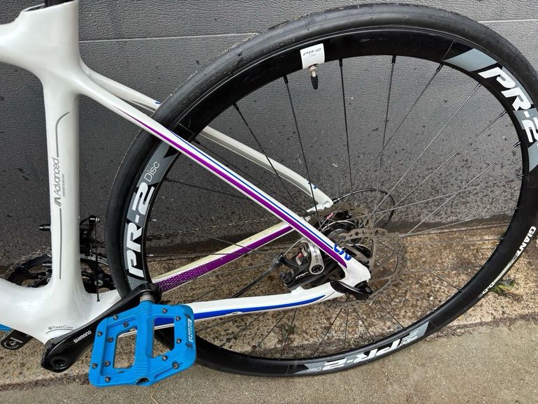 Used Liv Avail Advanced 2 2015 2015 Road & Gravel, White — image 5 of 8