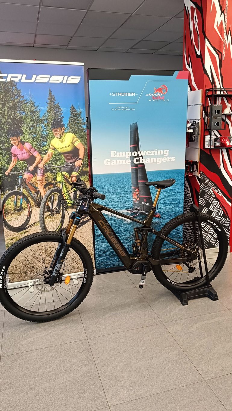 Used CRUSSIS LEGEND 68 2024 Mountainbike, Black — image 1 of 5