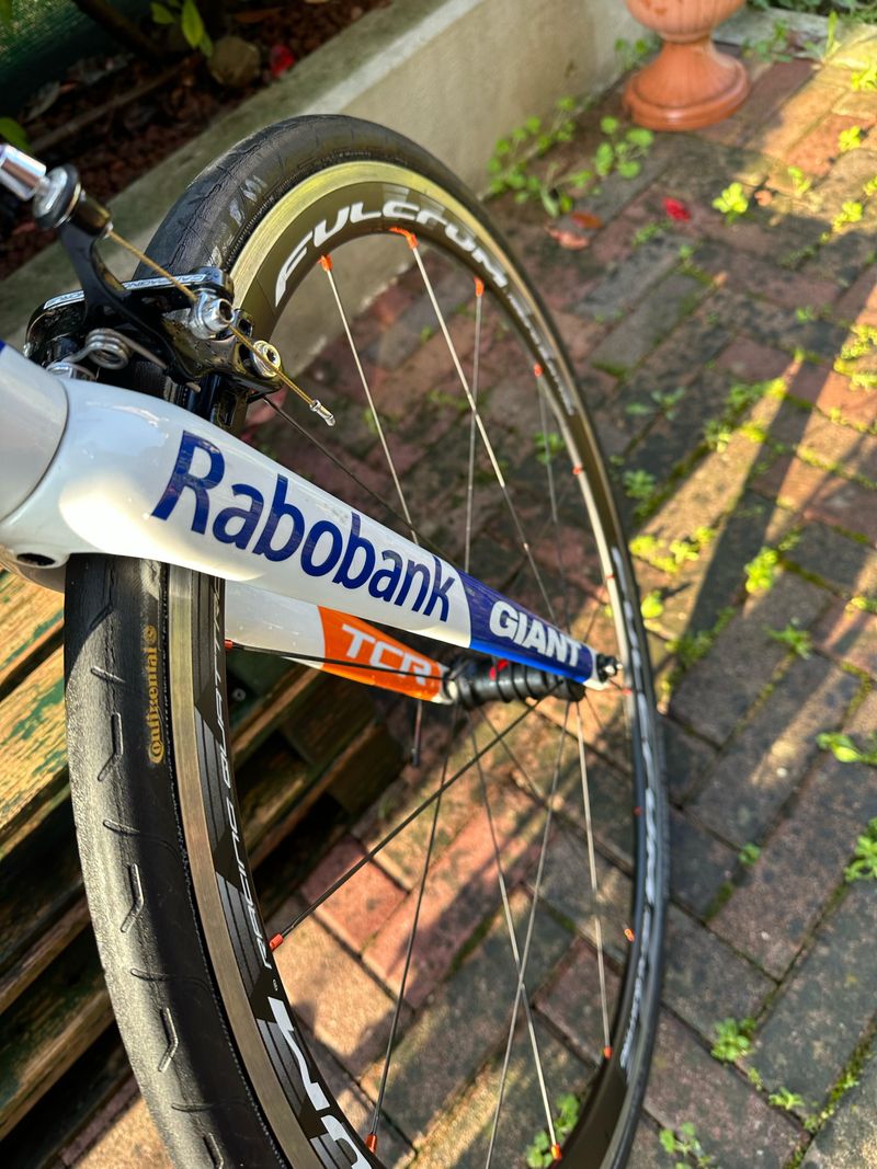 Used Giant TCR Advanced Rabo 2013 Road & Gravel, Black — image 8 of 14