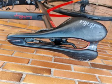 Tweedehands Colnago V3 RS 2021 Road & Gravel — afbeelding 5 van 7