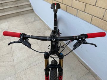 Trek Top Fuel 9.9 SL 2019 2019 Mountainbike usato, Rosso — immagine 2 di 13