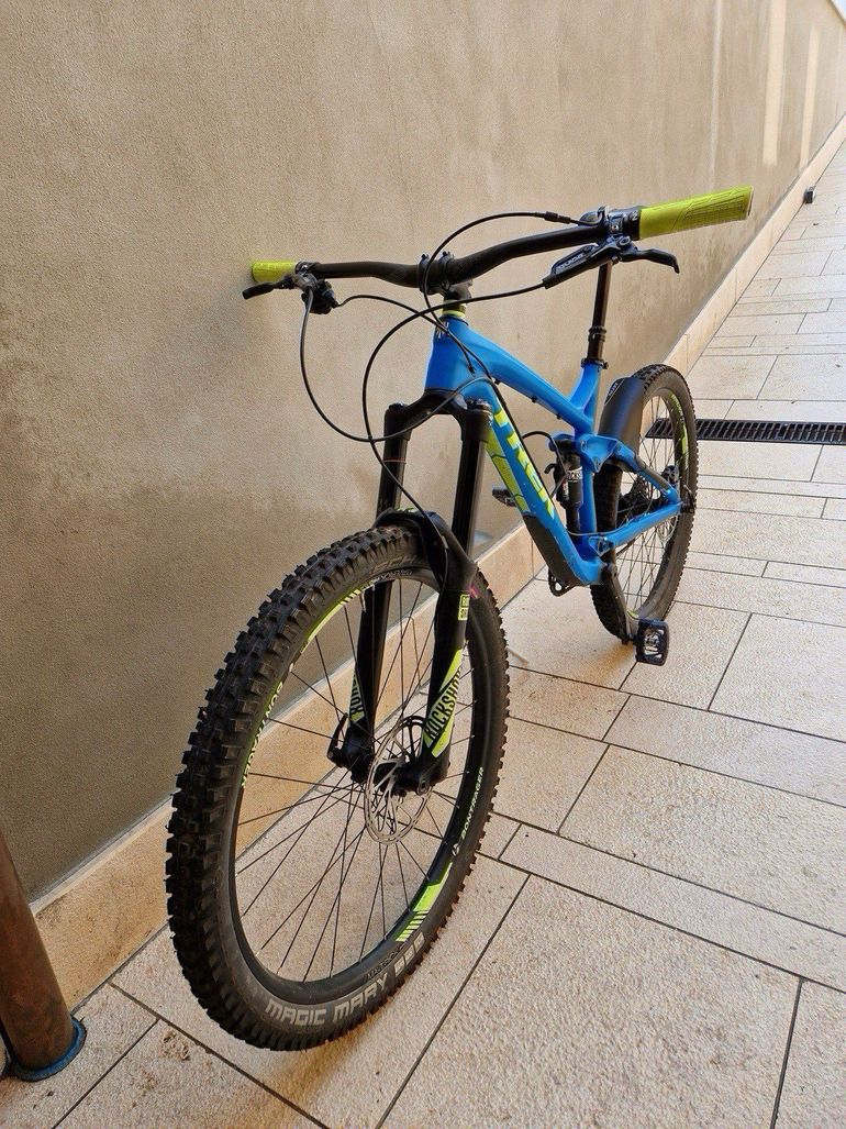 Used Trek Slash 9.8 2018 2018 Mountainbike, Blau, 29 — image 3 of 7