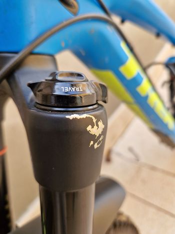 Used Trek Slash 9.8 2018 2018 Mountainbike, Blau, 29 — image 6 of 7