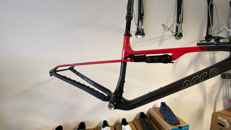 Used ARC8 Evolve FS Frame Kit 2024 Frameset 2024 Mountainbike, Black, 29 — image 3 of 3