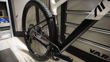 Used ARC8 Evolve HT XT 2023 2023 Mountainbike, White, 29 — image 2 of 3