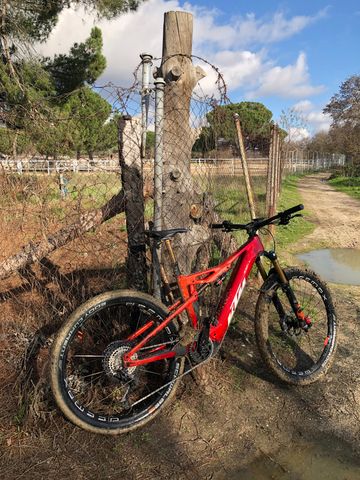 Used KTM MACINA KAPOHO PRESTIGE 2022 2022 Mountainbike, Red, 29 — image 8 of 9