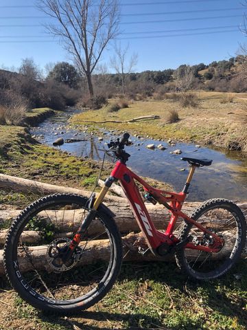 Used KTM MACINA KAPOHO PRESTIGE 2022 2022 Mountainbike, Red, 29 — image 7 of 9