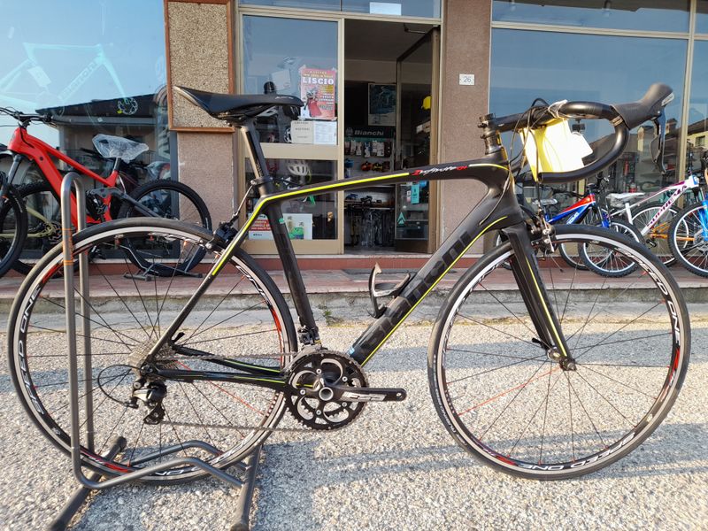 Gebrauchtes Bianchi Infinito CV Disc 105 2019 Road & Gravel