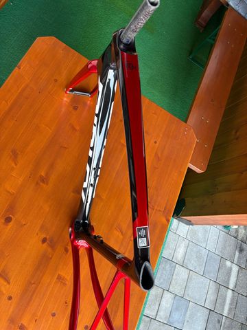 Used Ridley Fenix SLiC - Frameset 2024 2024 Road & Gravel, Red — image 25 of 52