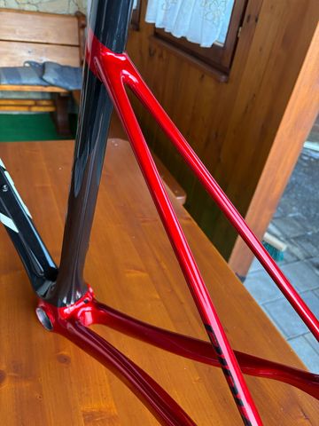 Used Ridley Fenix SLiC - Frameset 2024 2024 Road & Gravel, Red — image 19 of 52