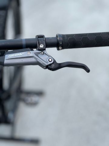 Used Trek Session 8 2024 2024 Mountainbike, Black, 29 — image 6 of 8