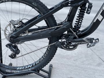 Used Trek Session 8 2024 2024 Mountainbike, Black, 29 — image 8 of 8