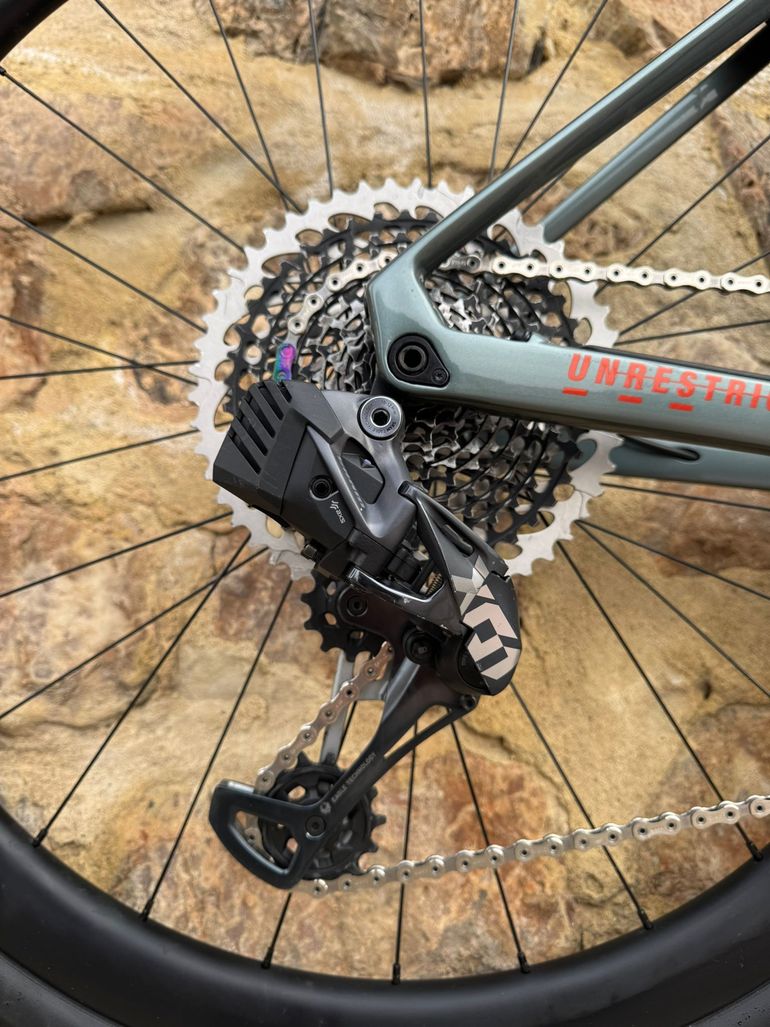 Gebrauchtes BMC URS LT ONE 2023 2023 Road & Gravel, Hellgrau — Bild 2 von 8