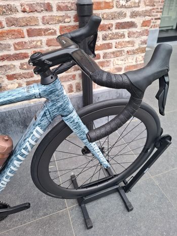 Used Specialized Allez Sprint 2025 2025 Road & Gravel, Blau — image 9 of 12
