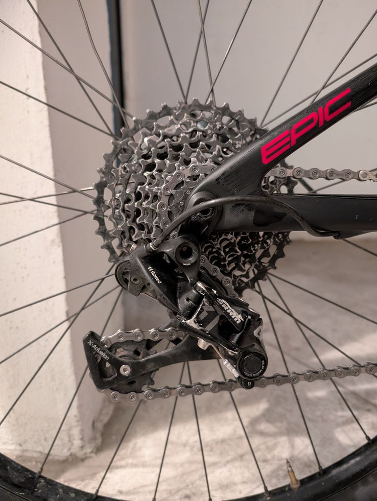 Used Specialized Epic Comp Carbon 2019 Mountainbike, Black — image 19 of 19