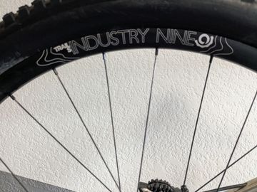 Brugt Revel El Jefe SHIMANO XT 2024 2024 Mountainbike — billede 10 af 18