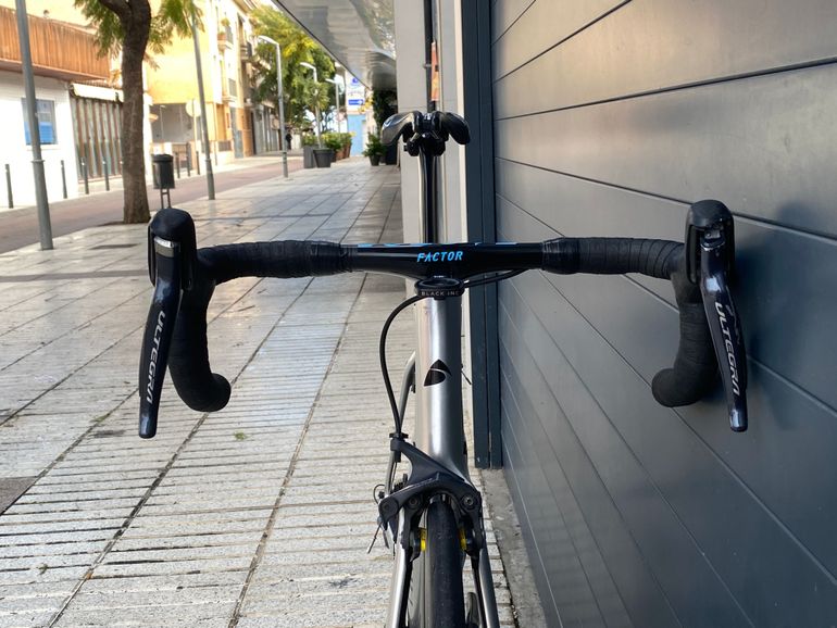 Gebrauchtes Factor ONE V2 RIM 2020 Road & Gravel, Hellgrau — Bild 14 von 19