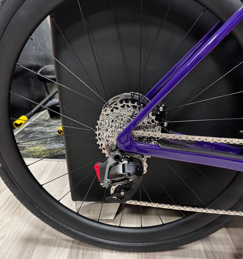 Gebrauchtes BMC Kaius 01 THREE 2024 2024 Road & Gravel, Violett — Bild 4 von 10