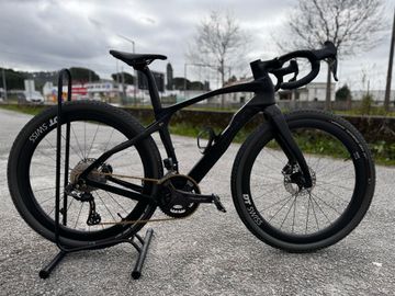 Used Pinarello GREVIL F9 - SHIMANO GRX 815Di2 2023 Road & Gravel