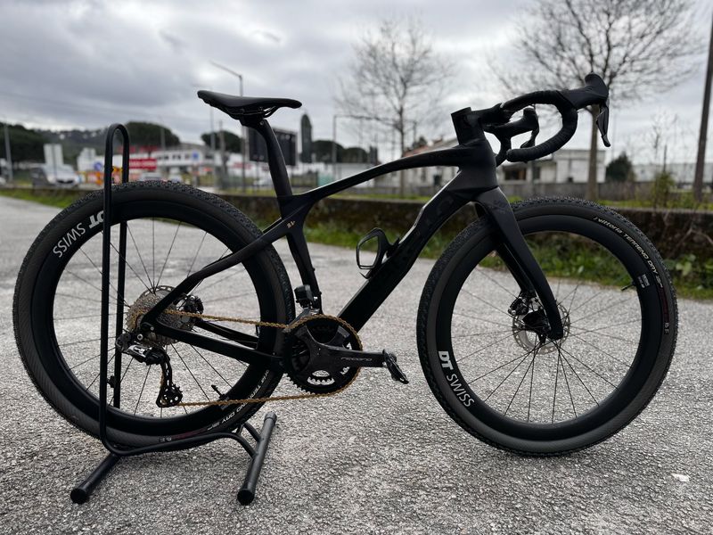 Used Pinarello GREVIL F9 - SHIMANO GRX 815Di2 2023 Road & Gravel