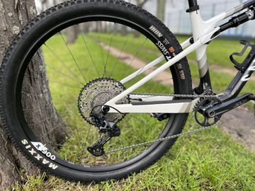 Używany Canyon Lux World Cup 6 2022 Mountainbike — zdjęcie 2 z 11