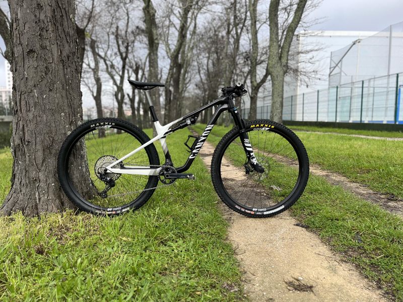Canyon Lux World Cup 6 2022 MTB usato