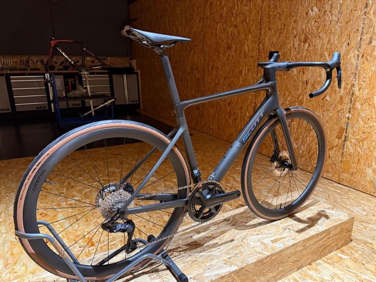 Brugt Scott ADDICT RC 20 2025 2025 Road & Gravel — billede 4 af 5