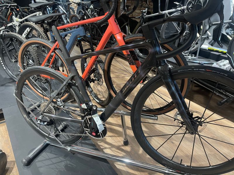 Used Scott Addict RC Ultimate 2025 Road & Gravel