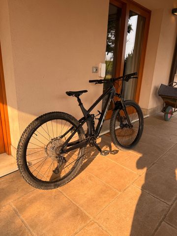 Brugt Trek Fuel EX 5 Gen 5 2023 2023 Mountainbike — billede 8 af 10