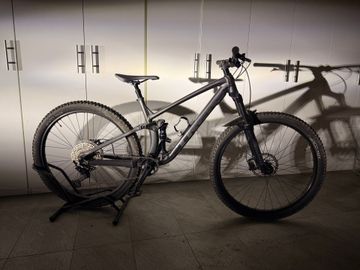 Brugt Trek Fuel EX 5 Gen 5 2023 2023 Mountainbike — billede 5 af 10