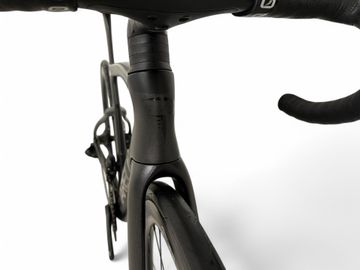 Käytetty Pinarello F7 SRAM FORCE AXS 2023 2023 Road & Gravel — kuva 10 / 10
