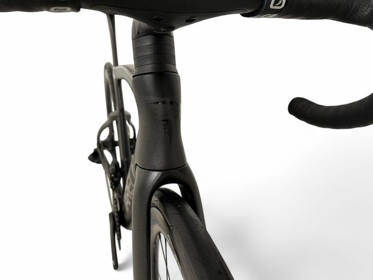 Używany Pinarello F7 SRAM FORCE AXS 2023 2023 Road & Gravel — zdjęcie 10 z 10
