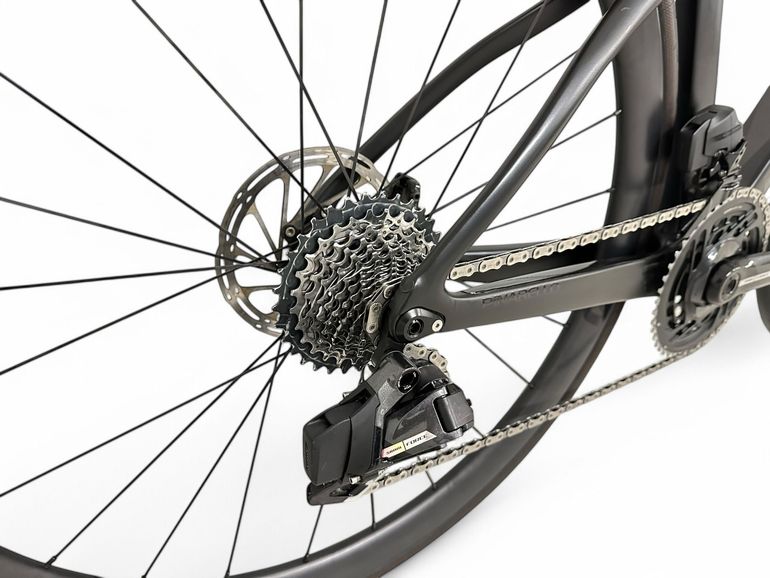 Używany Pinarello F7 SRAM FORCE AXS 2023 2023 Road & Gravel — zdjęcie 2 z 10