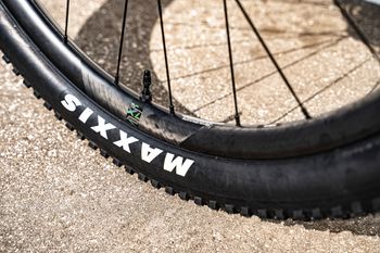 Used Mondraker F-PODIUM RR 2024 2024 Mountainbike, Violett, 29 — image 6 of 6