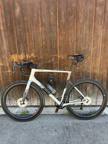 Used Cannondale SuperSix EVO Carbon Disc Ultegra Di2 2024 2024 Road & Gravel
