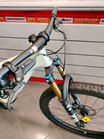 Used Specialized Epic 8 EVO Pro 2024 2024 Mountainbike, Green, 29 — image 2 of 9
