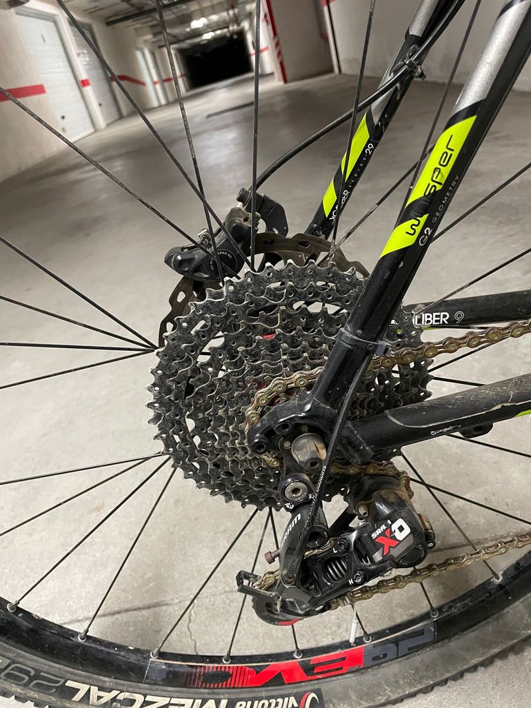 Used Trek X-Caliber 9 2019 2019 Mountainbike, Black, 27.5, 29 — image 2 of 10