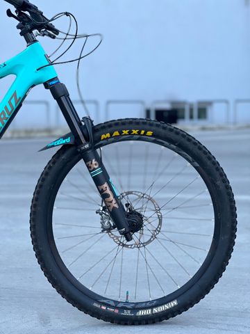 Brugt Santa Cruz Bronson S Plus / Carbon C / 27.5 2019 2019 Mountainbike — billede 3 af 8