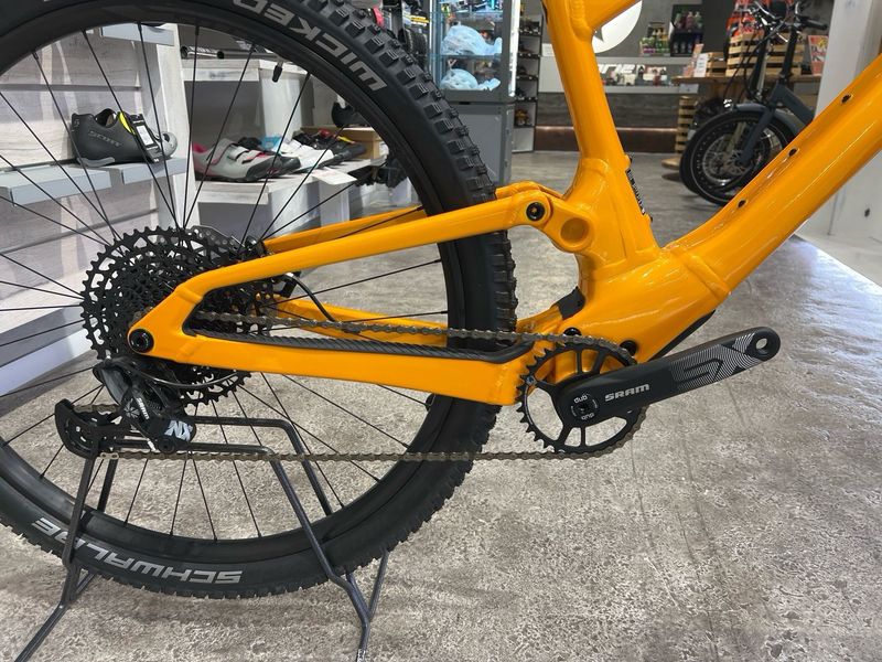 Used Scott Spark 970 2022 2022 Mountainbike, Orange, 29 — image 3 of 8