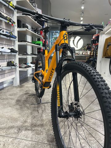 Used Scott Spark 970 2022 2022 Mountainbike, Orange, 29 — image 2 of 8