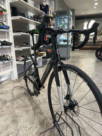 Used Cannondale carbón disc 3 Shimano 105Di2 2024 Road & Gravel, Black — image 2 of 4